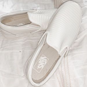 VANS- leather slip on